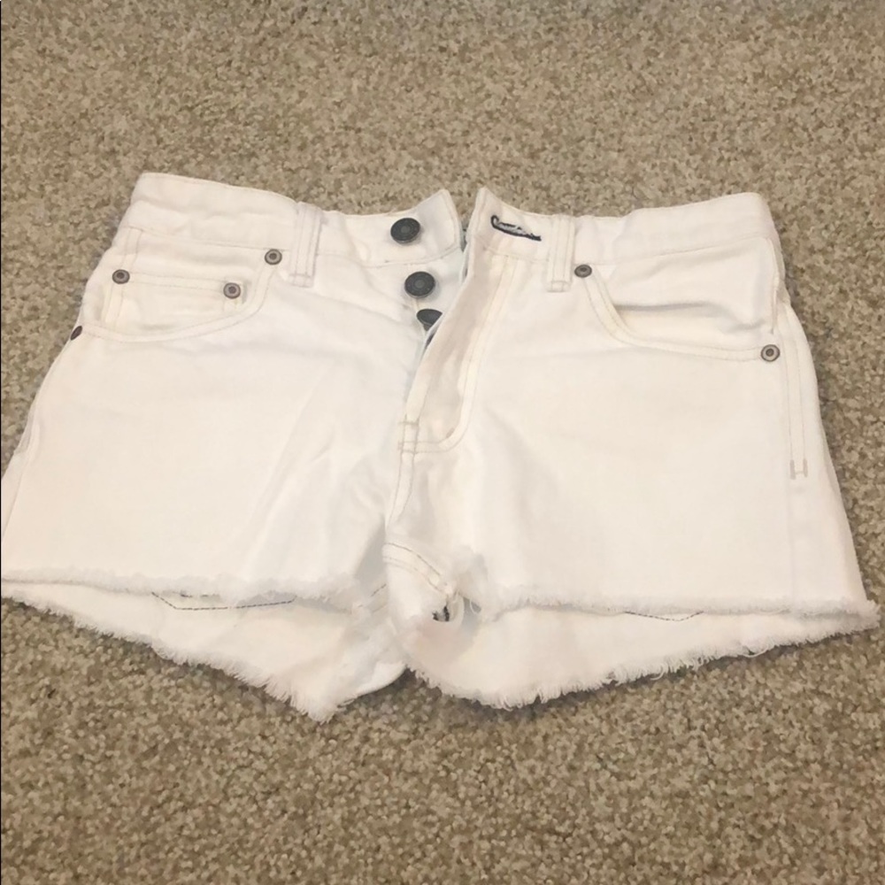 Free people white denim shorts NWOT size 24